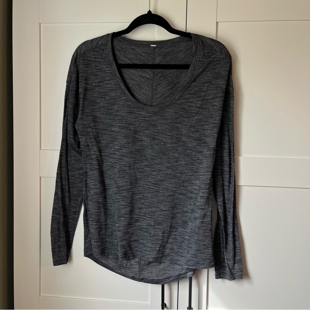 Lululemon Grey Long Sleeve Top